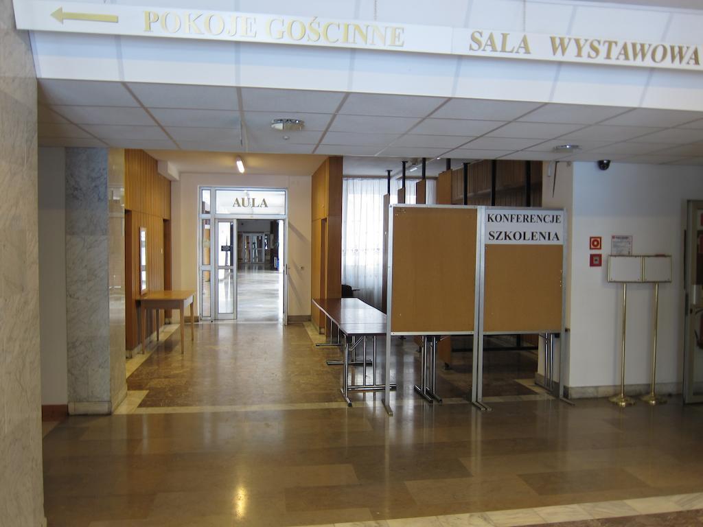 Centrum Konferencyjne Ibib Pan Варшава Екстер'єр фото
